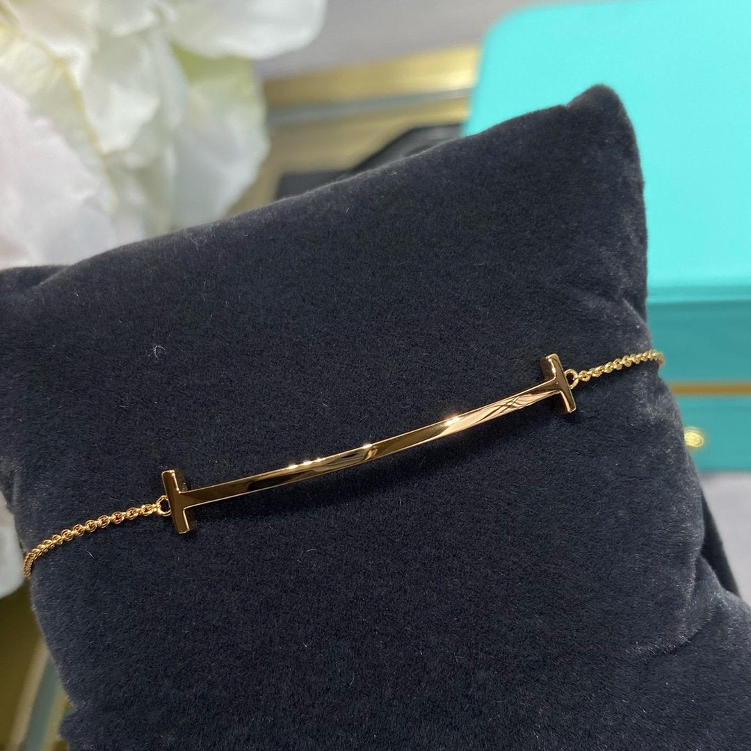 TIFFANY SMILE BRACELET