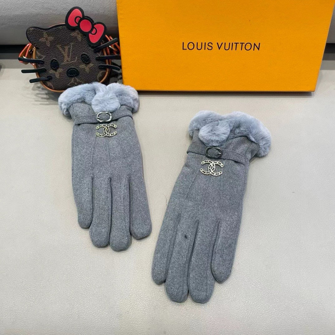 CHANEL GLOVES IN SHARK GRAY WOOL WITH RABBIT FUR 458522