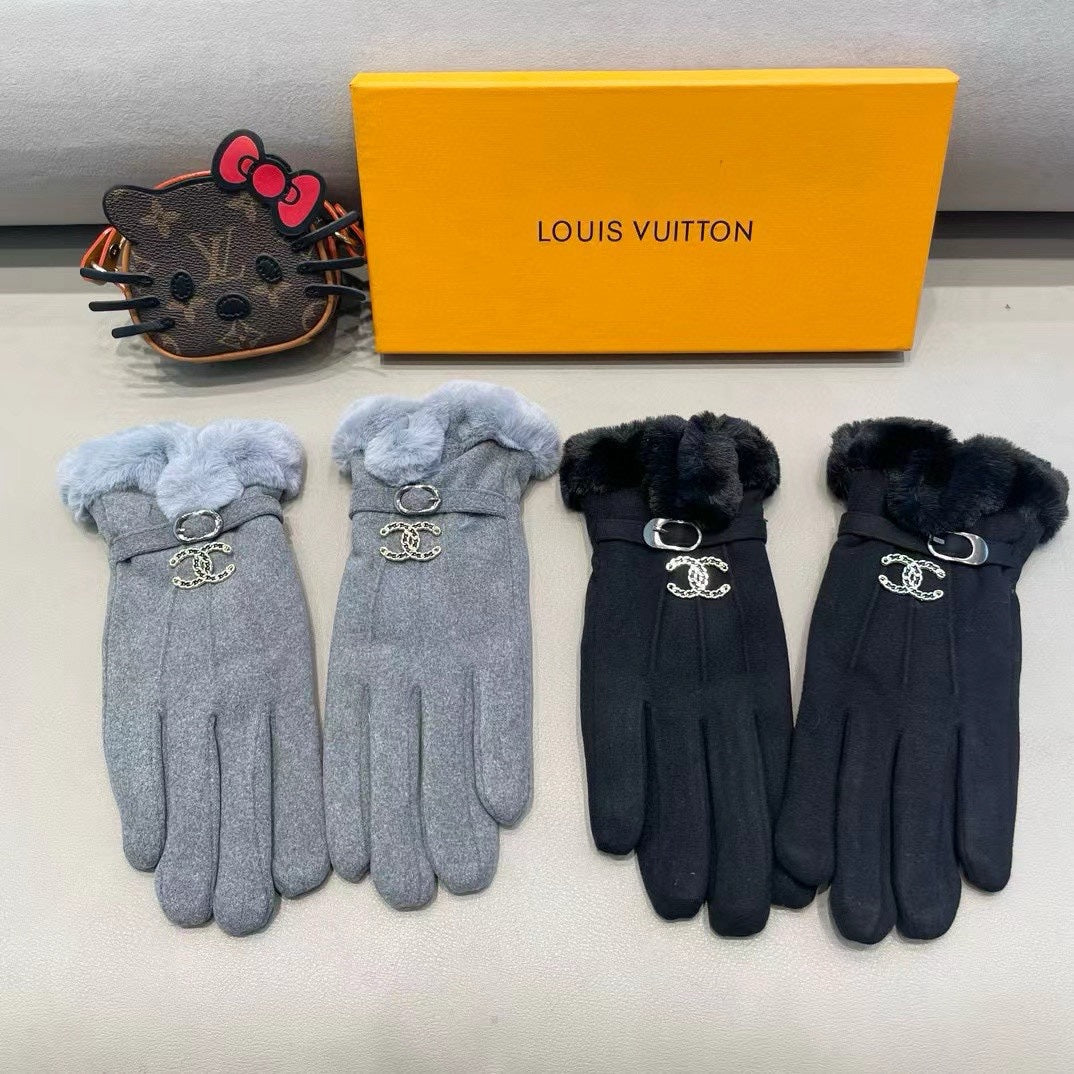 CHANEL GLOVES IN SHARK GRAY WOOL WITH RABBIT FUR 458522