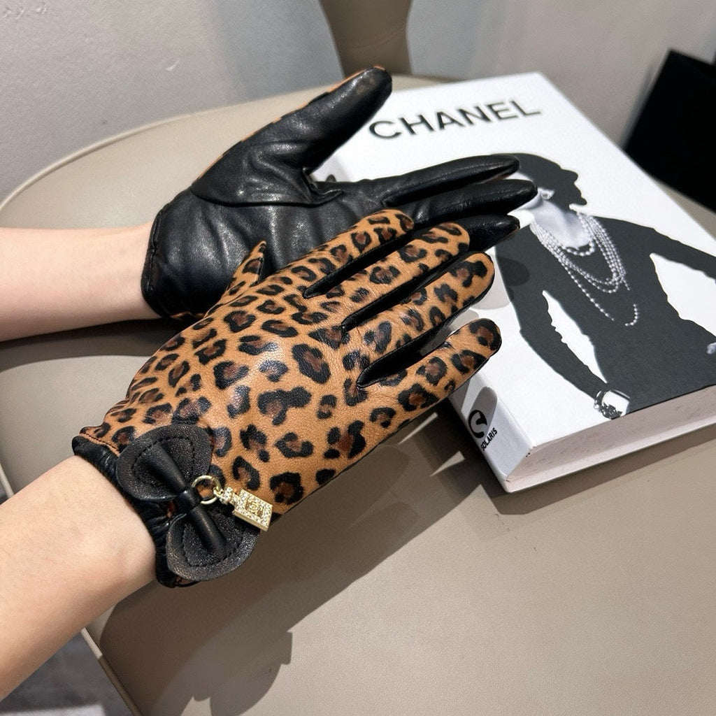 CHANEL GLOVES IN PERU BROWN MONOGRAM LAMBSKIN 465005
