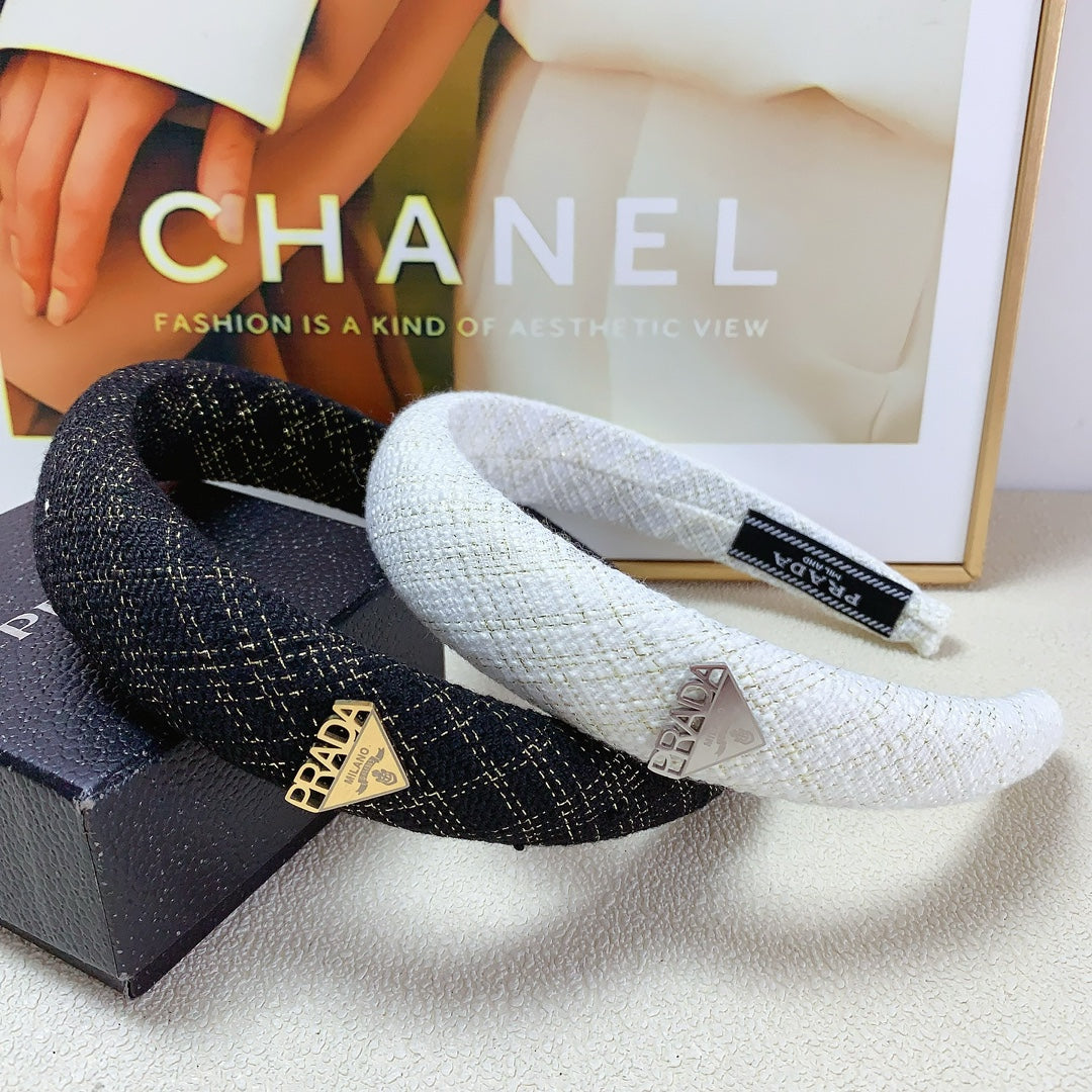 PRADA THICK HEADBAND IN WHITE TWEED 174106